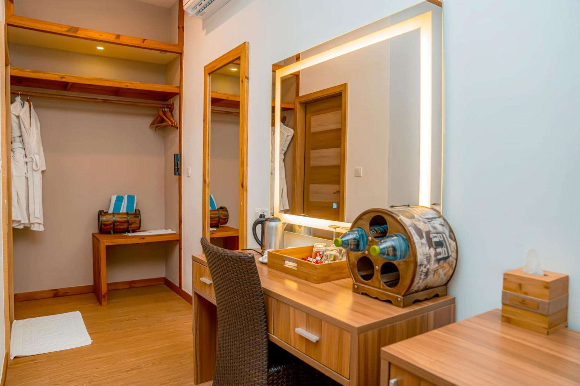 Brennia Kottefaru Maldives Hotel Bagian luar foto